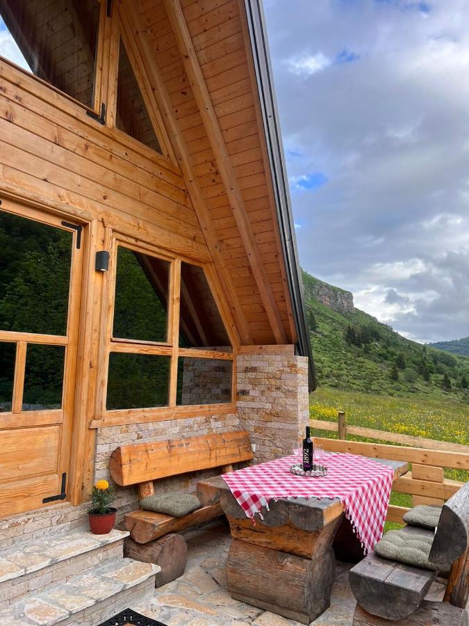 Vikendica Gorski Vuk Jelovica Holiday home *