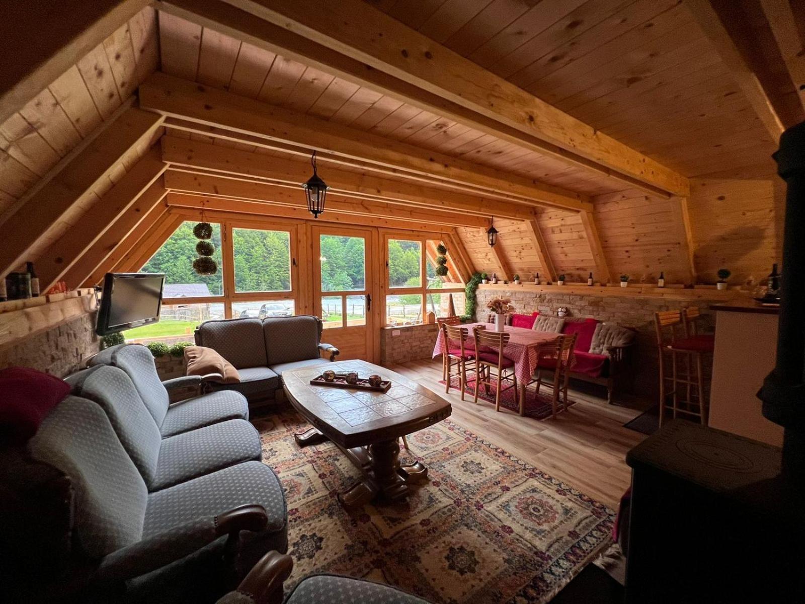 Vikendica Gorski Vuk Jelovica Ferienhaus Berane